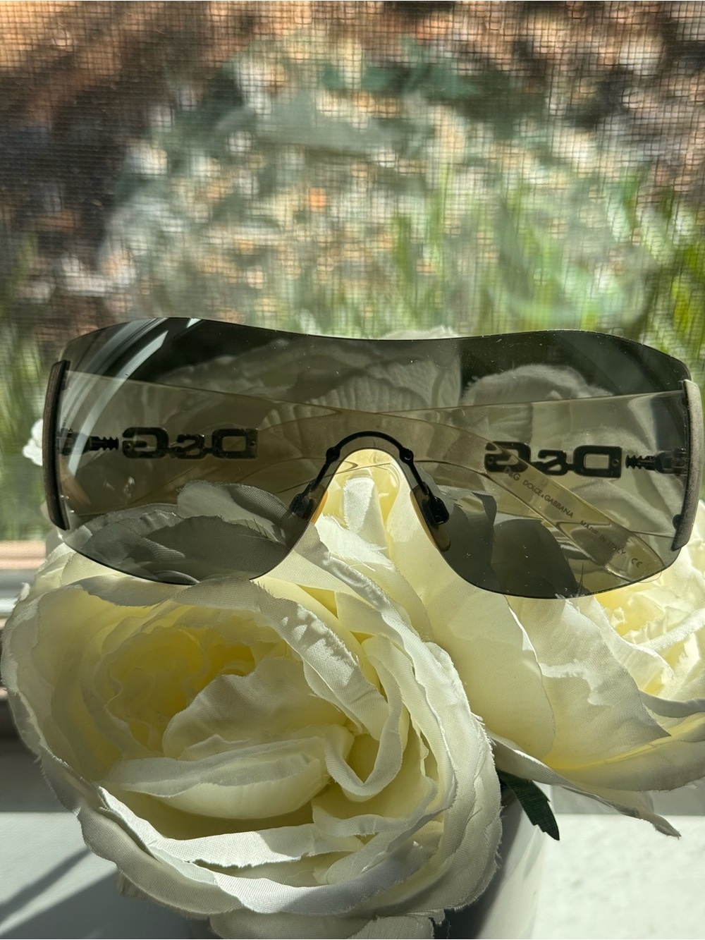 Vintage 2016 D&G Smoke Gradient Shield Sunglasses in Gray